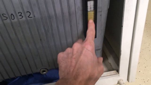 КОСЯКИ токарного станка СТХ 310. СОЖ в системе смазки! Лужи вокруг! НЕТ смазки в системе.