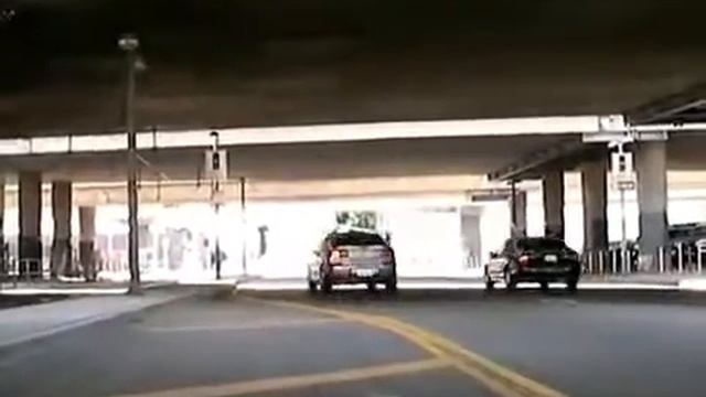 Mercedes W124 E500 Starts - Just hear this sound смотреть онлайн