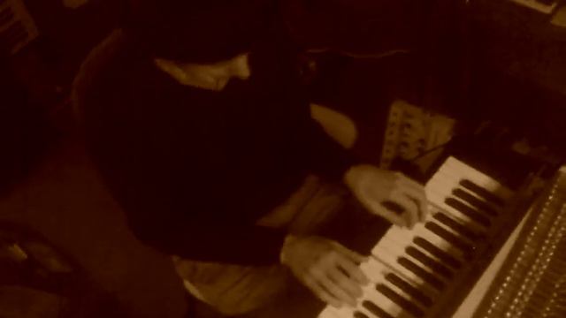 Staphan recording Fender Rhodes bass. смотреть онлайн