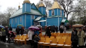 ОФИГЕТЬ ... В МЕТЕЛЬ на улице - ОЛЯ ГВОЗДОВСКАЯ 14 лет и АЛЕСЯ КРЕЙДИЧ 16 лет !!!