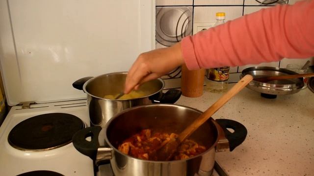 ОВЧАРСКИ ПАЙ С ПИЛЕШКО МЕСО смотреть онлайн