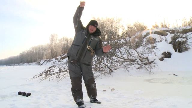 Зимняя рыбалка на зимние воблеры Lucky John Vib