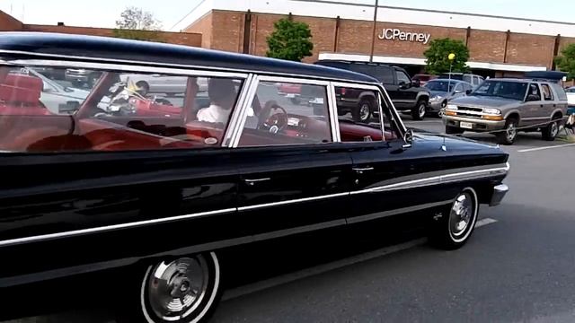 1964 Ford Country Squire смотреть онлайн
