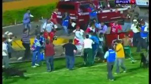 Драка бразильских футболистов на стадионе