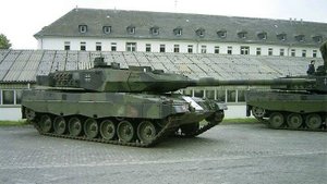 Leopard 2А5 V/S Т-72Б3