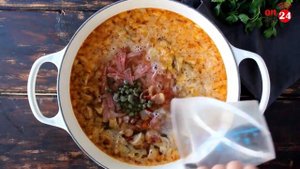 Top 10 Most Popular Russian Foods || Russian Traditional Cuisine & Street Foods || OnAir24