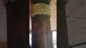 Как скрыть домкраты в бревенчатом доме