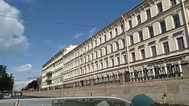 Прогулка по Неве на катере??