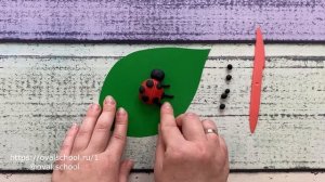 Из пластилина БОЖЬЯ КОРОВКА. Учим цвета. Учим цифры. Как слепить птицу. Modelling clay.