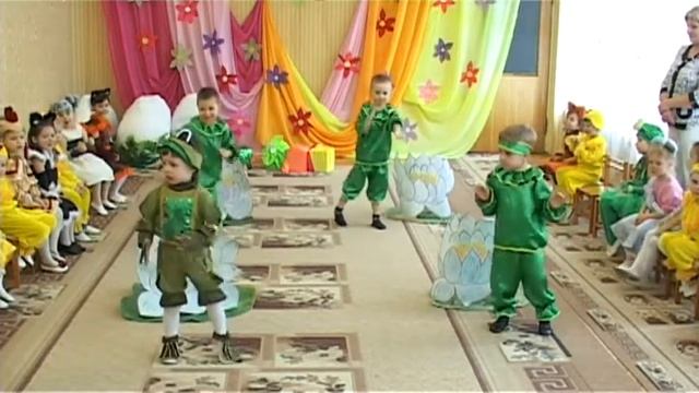 Танец лягушат в детском саду. Младшая группа. смотреть онлайн