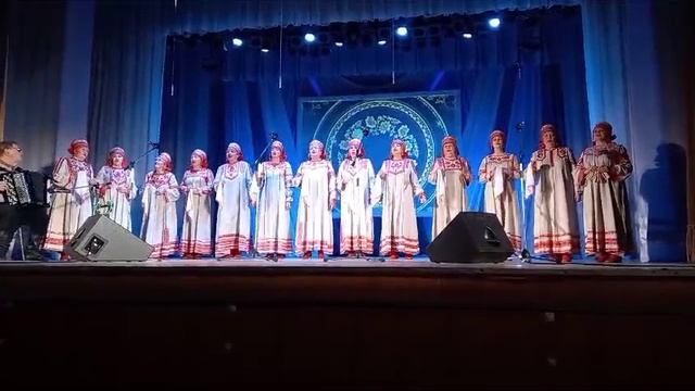 Ансамбль русской песни "Вечёра" (Россия и берёзонька).mp4