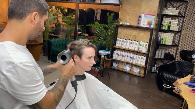 Отрезала длинные волосы и сделала короткую стрижку. Трум смотреть онлайн