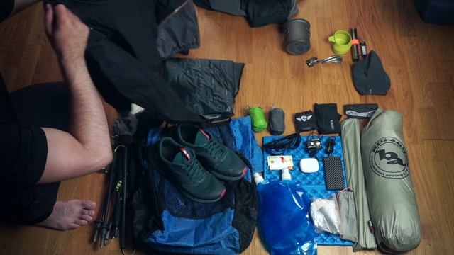 Комфортный ULTRAlite. Полный комплект снаряжения для туризма смотреть онлайн