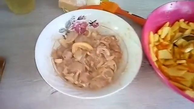 Картофель запеченый с куриным филе в сырной шубке смотреть онлайн