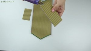 Идея поделки из гофрокартона в домашних условиях. Конверт для цветов из картона своими руками