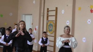 Танец школьников. Праздник. Первый звонок. 2024г. Школа 17. МКР.Лиховской. Каменск-Шахтинский. ЛИХАЯ