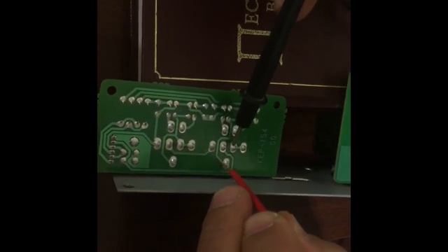 Перепаиваем на фоно выход с наушников, для AUX смотреть онлайн