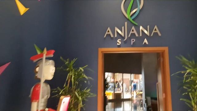 The Land of Legends Kingdom Hotel Tour, Themed Bedroom, Nemo Restaurant, Masha & The Bear Breakfast смотреть онлайн