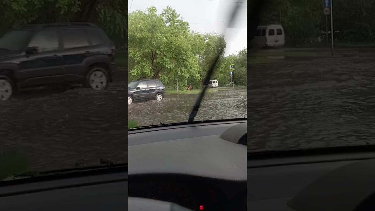 плыву по улице моторной на своем ботискафе после ливня. смотреть онлайн