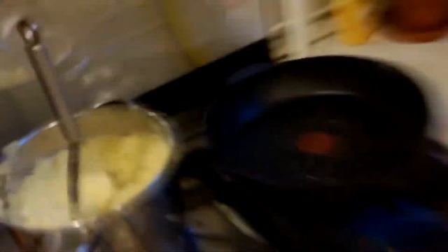 VLOG: Картофельная запеканка как ее готовлю я смотреть онлайн