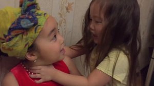 Осторожно Гадалка 7?Ржака ржачная )) Аминка Витаминка и Адека Персик