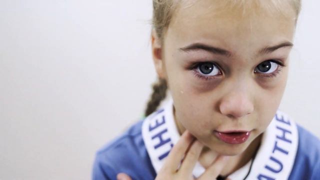 90/60/90 и 128 см рост Внучка президента Ева. Вы видели? смотреть онлайн