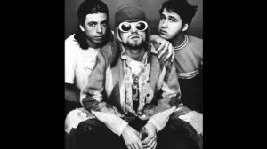 About a Girl- Nirvana (Lyrics on screen)