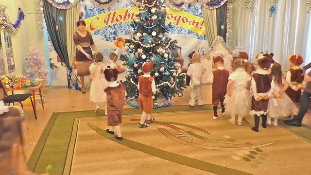 Детский Новогодний праздник в детском саду "Солнышко" 19 декабря 2017 г. смотреть онлайн
