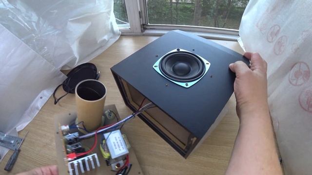 Колонки 2.1 GiNZZU GM-406.Полноценное видео всего процесса распаковки, разборки, проверки работы. смотреть онлайн