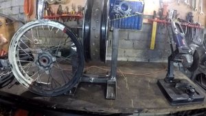 Станок для балансировки и правки колес. Инструменты №1