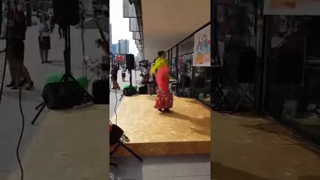 Гуахира фламенко на Новом Арбате смотреть онлайн