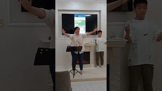 Кровь Иисуса/ Почтение к Нему смотреть онлайн