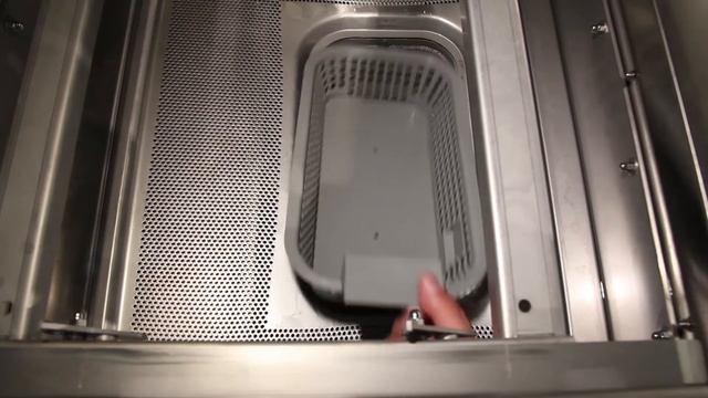 How to daily clean and maintain a green&clean Rack Type Dishwasher | Electrolux Professional смотреть онлайн