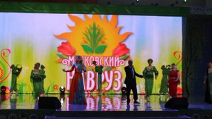 Лейла Талыш Алиева, исполняет партию песни: Навруз , на талышском языке... Москва 2017