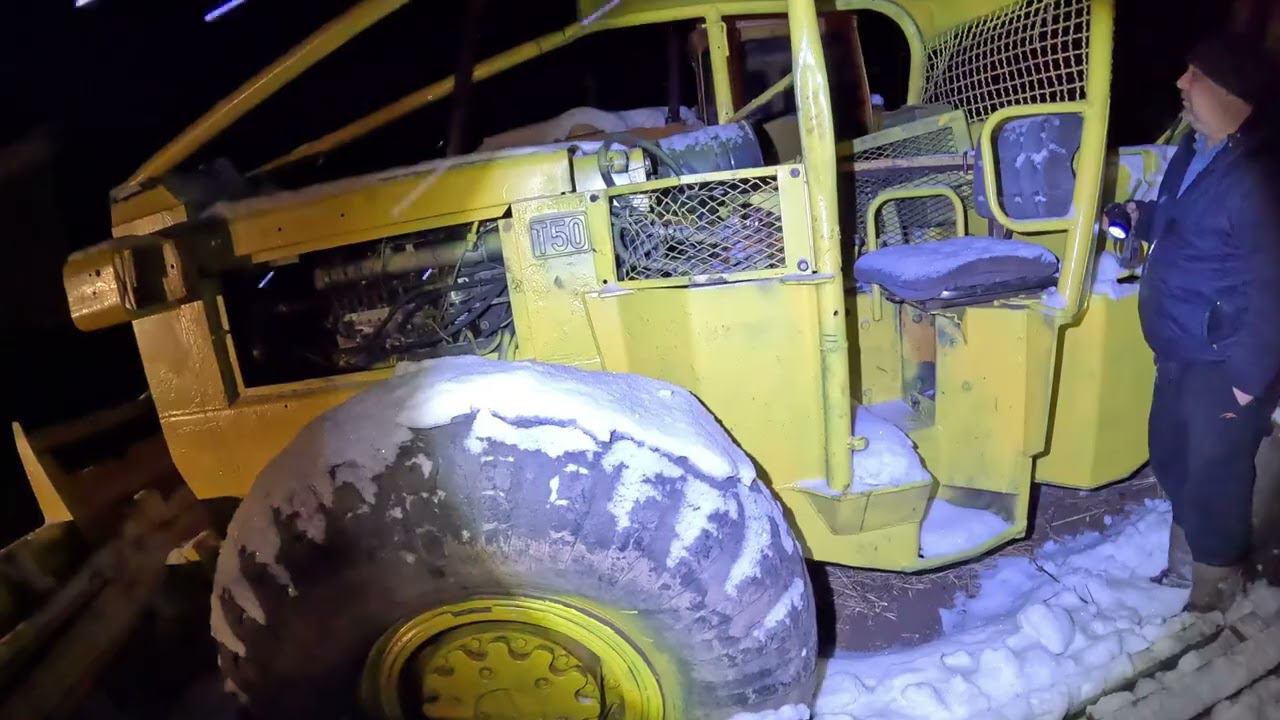 Брутальный японский трелёвочник в заснеженном посёлке УК ‼️
