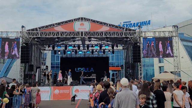 Показ мод в Абакане