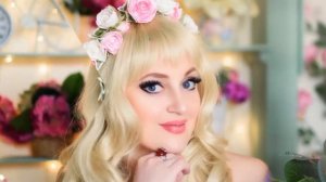 ПОЮЩАЯ ВЕДУЩАЯ ЕЛЕНА СУШКОВА