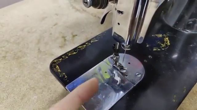 Enhebrado máquina Negrita смотреть онлайн