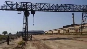 Как падает козловой кран