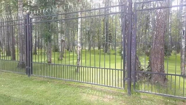 Дом без ремонта в элитном поселке Риверсайд на Новой Риге на участке возле леса смотреть онлайн