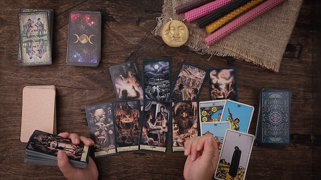 Хочет ли он увидеться с тобой? Хочет ли встречи? таро онлайн