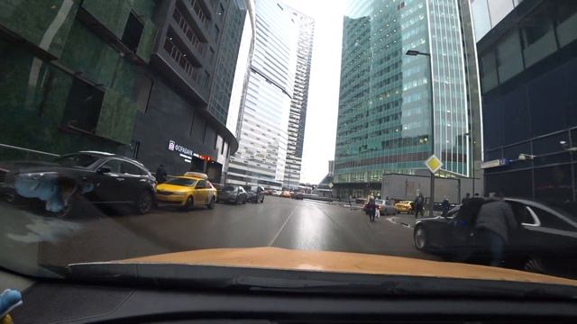 Эксперимент с Гетт / Кэфы наоборот / Бедный зверь / Работа такси в Москве по Комфорт+ 16.12.20 #233 смотреть онлайн