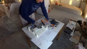 ПРОЦЕСС СБОРКИ ЭЛЕКТРИЧЕСКОГО ЩИТА ДЛЯ КОТЕЛЬНОЙ