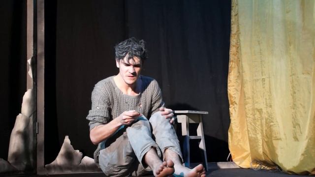 Огни большого вуза "Желтые занавески", 2013 год смотреть онлайн