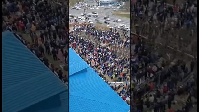 Праздничный намаз в Красноярске. Всех с праздником! Ураза-байрам 🌙 смотреть онлайн