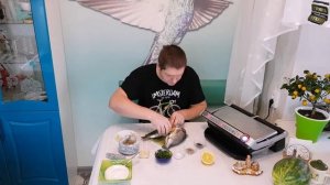 Рыба на гриле со сметанным соусом