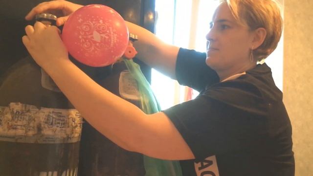 Как правильно надуть шарик с гелием. How to inflate a helium balloon. смотреть онлайн