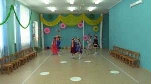 Хореография. "Танец с венками". Возрастная группа 6-7лет.