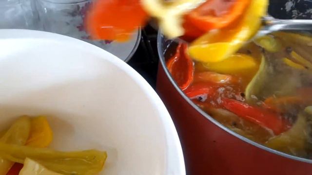 Перец на зиму в кисло-сладком остром маринаде!