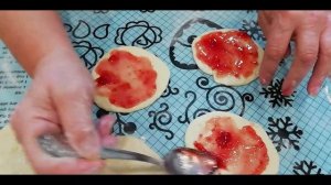 Рогалики с джемом из дрожжевого теста. Рецепт мамы